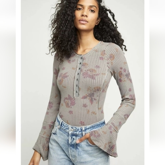 Free People Tops - Free People Layer Me Floral Henley Top Bell-Sleeve Shirt Size XSmall